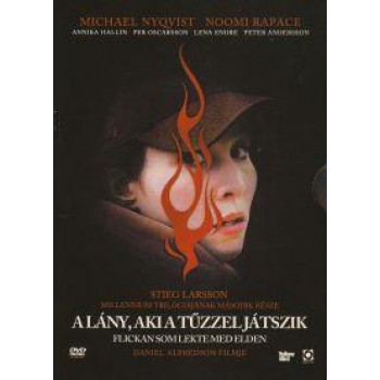 A LÁNY, AKI A TŰZZEL JÁTSZIK - DVD - (2012)